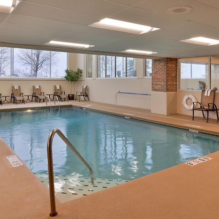 Holiday Inn Hotel & Suites Overland Park-Convention Center By Ihg מראה חיצוני תמונה