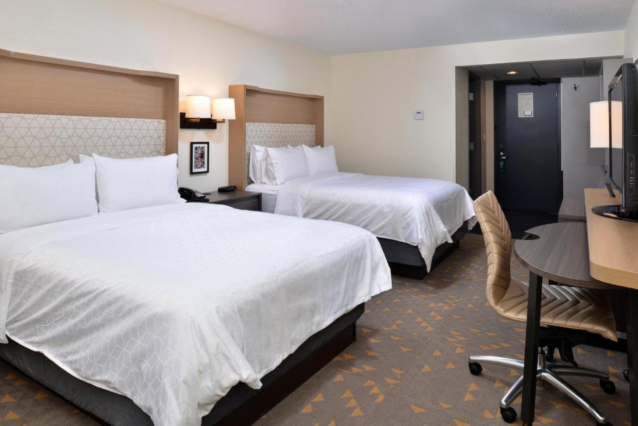Holiday Inn Hotel & Suites Overland Park-Convention Center By Ihg מראה חיצוני תמונה