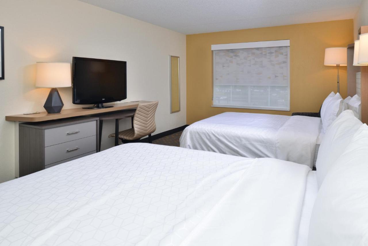 Holiday Inn Hotel & Suites Overland Park-Convention Center By Ihg מראה חיצוני תמונה