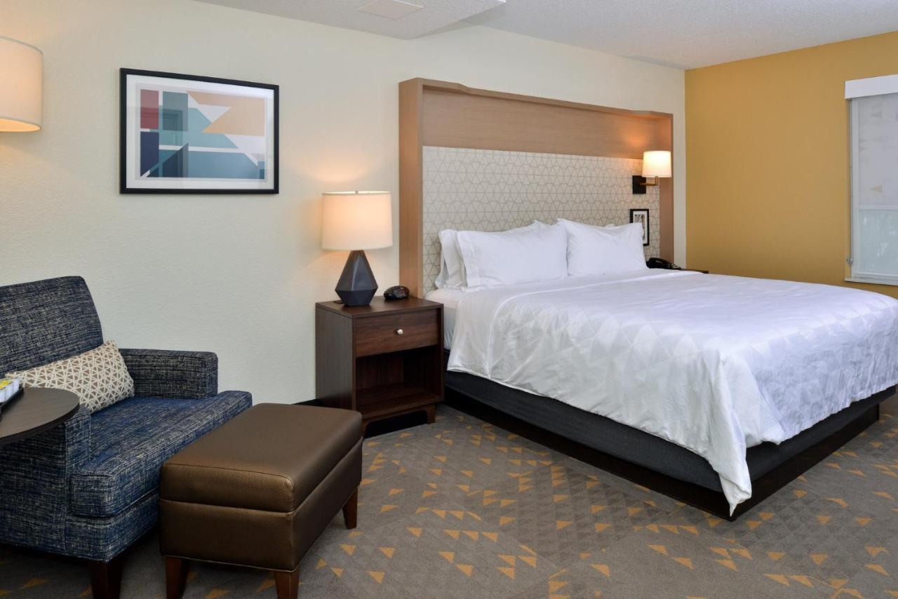 Holiday Inn Hotel & Suites Overland Park-Convention Center By Ihg מראה חיצוני תמונה