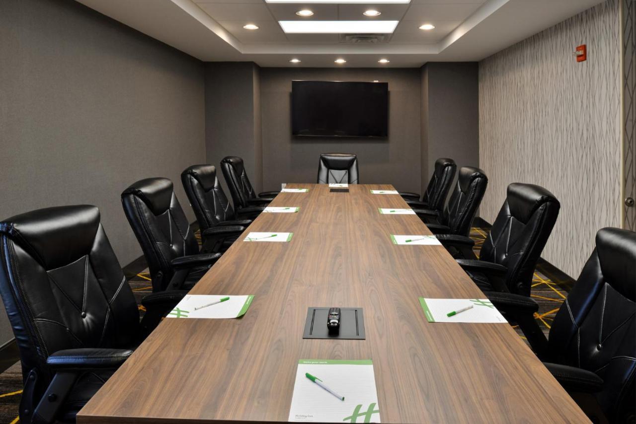 Holiday Inn Hotel & Suites Overland Park-Convention Center By Ihg מראה חיצוני תמונה