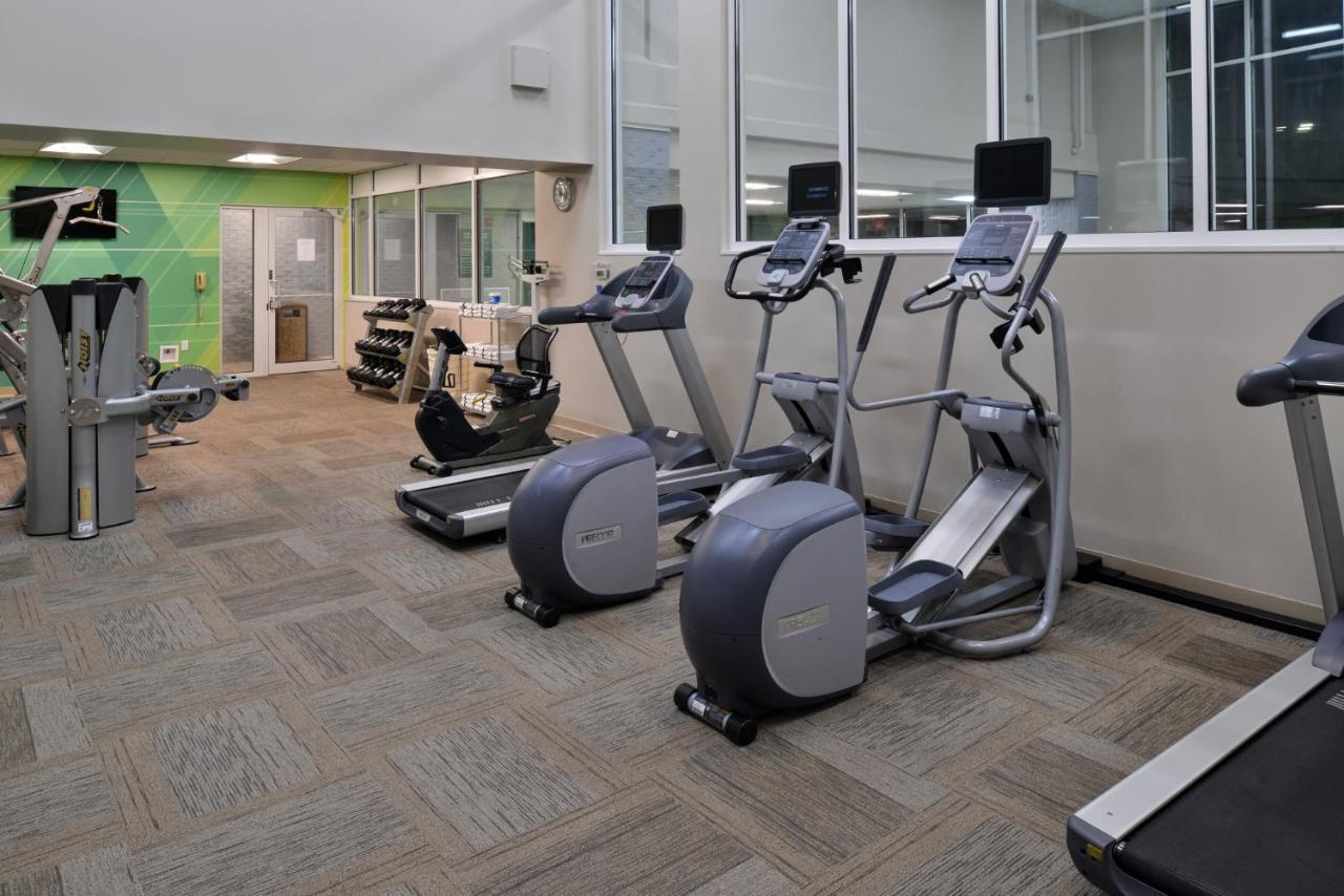 Holiday Inn Hotel & Suites Overland Park-Convention Center By Ihg מראה חיצוני תמונה