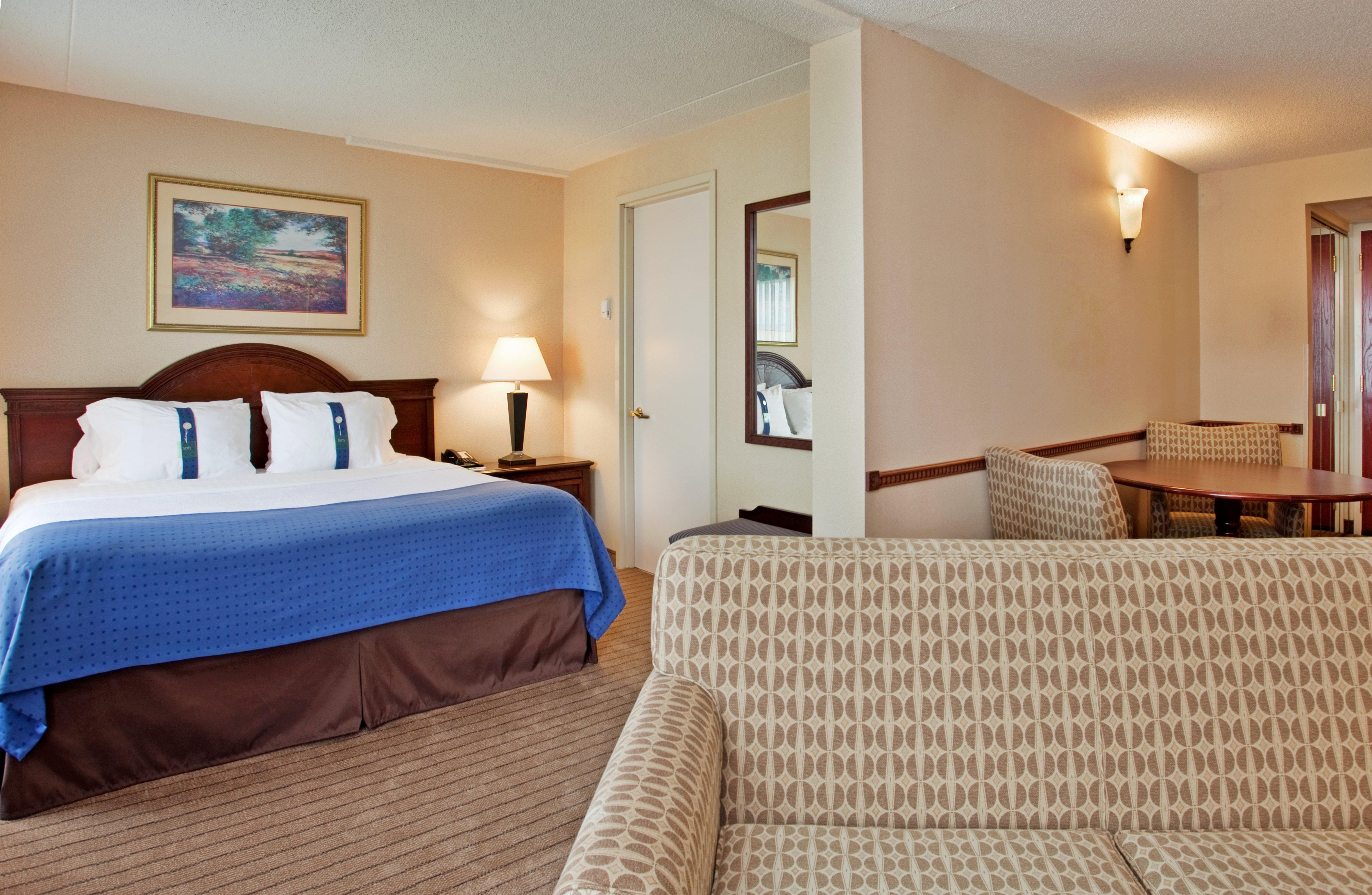 Holiday Inn Hotel & Suites Overland Park-Convention Center By Ihg מראה חיצוני תמונה