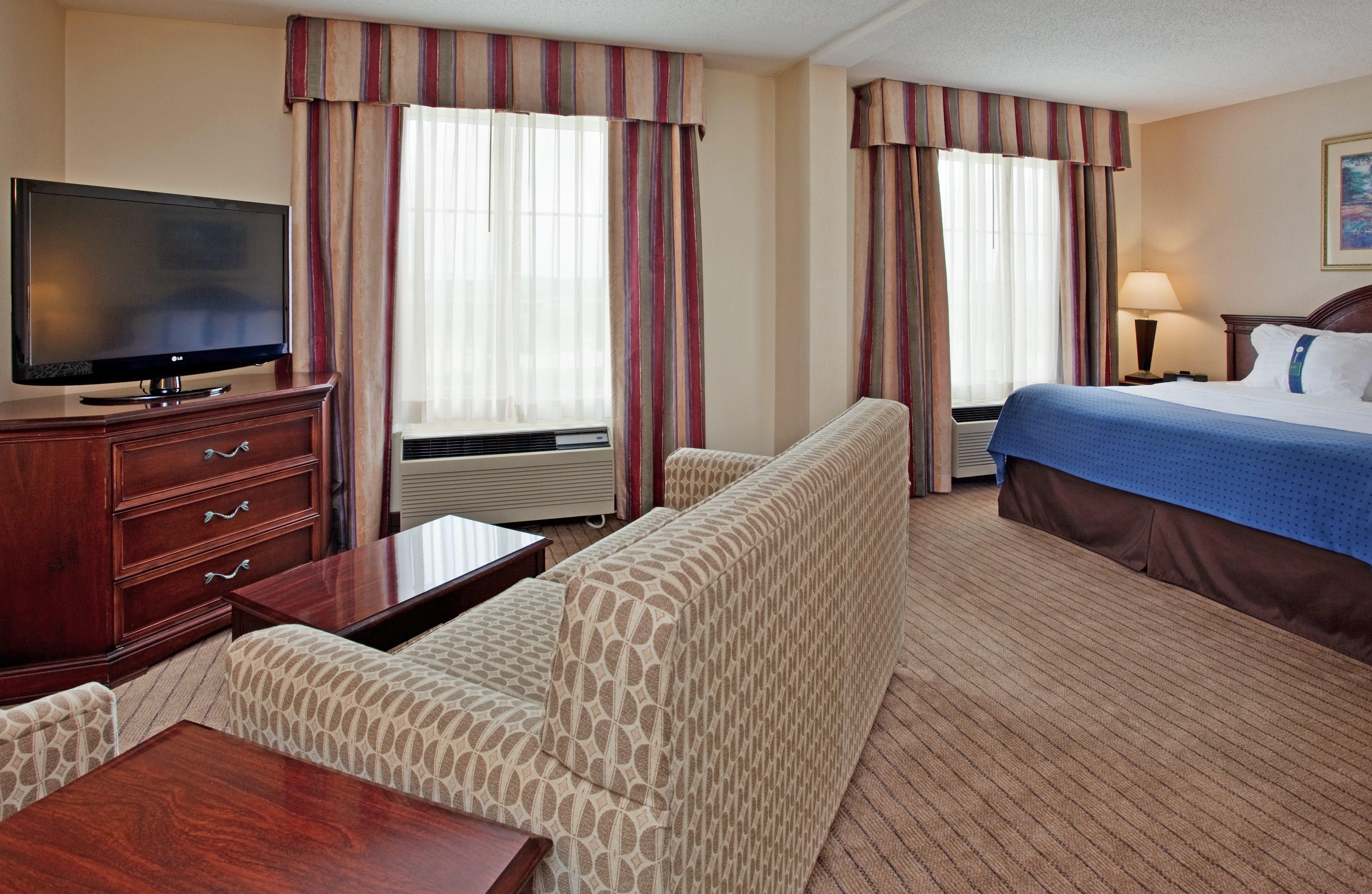 Holiday Inn Hotel & Suites Overland Park-Convention Center By Ihg מראה חיצוני תמונה